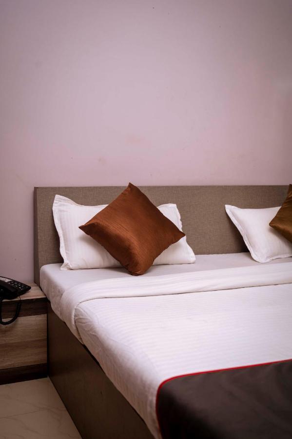 Gs Residency Hotel Guwahati Exterior foto